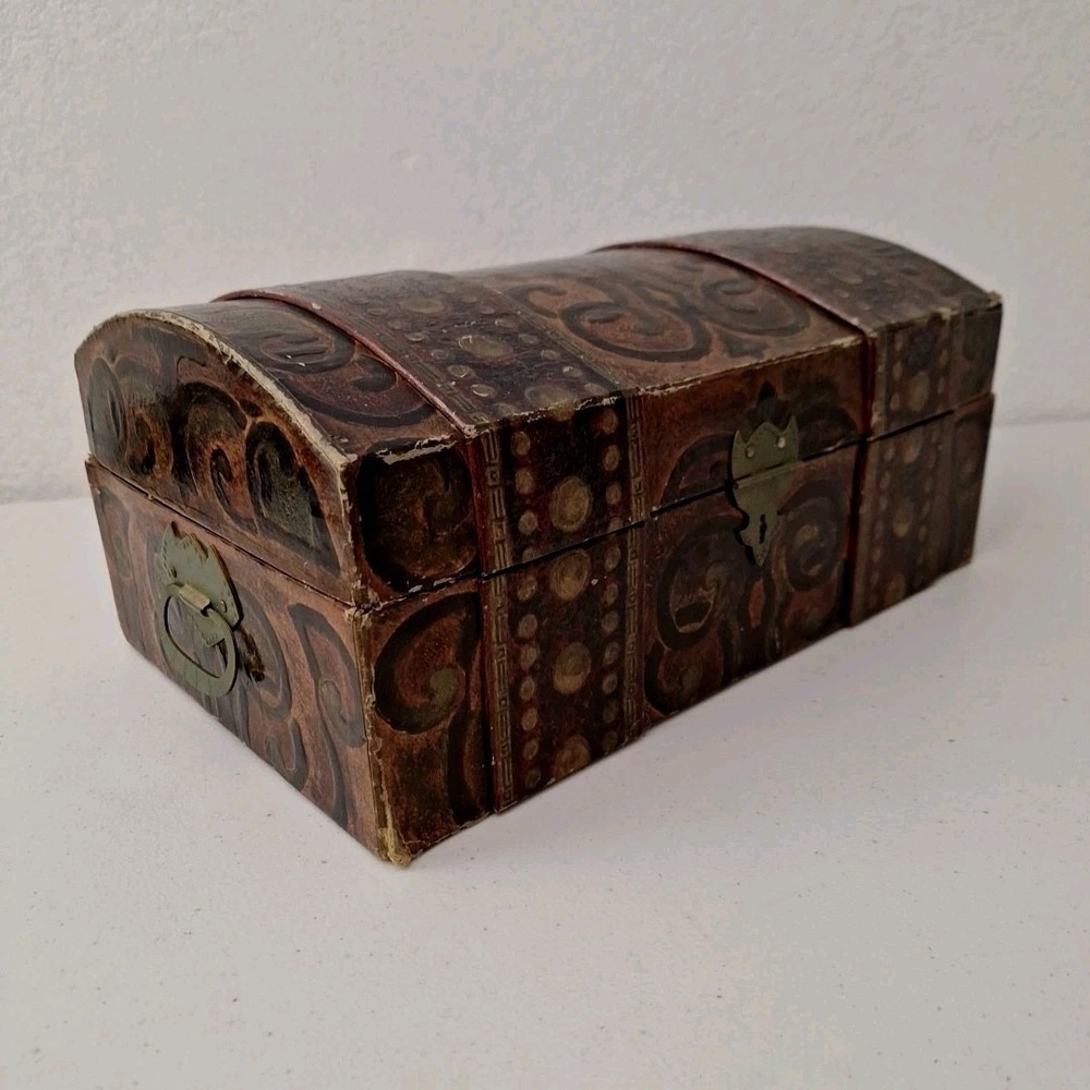Vintage 1940s Toy Pirate Treasure Chest‎ with Caribbean Map Inside Lid  12.5" - Picture 12 of 16